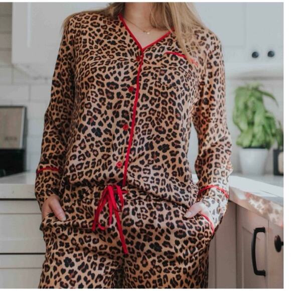 SUMMERSALT The Cloud 9 Silky Pajama Set NEW Size XL EXTRA LARGE Leopard print - Picture 1 of 7